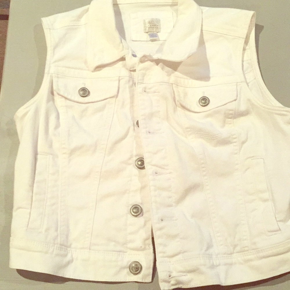 Lauren Conrad white sleeveless denim vest